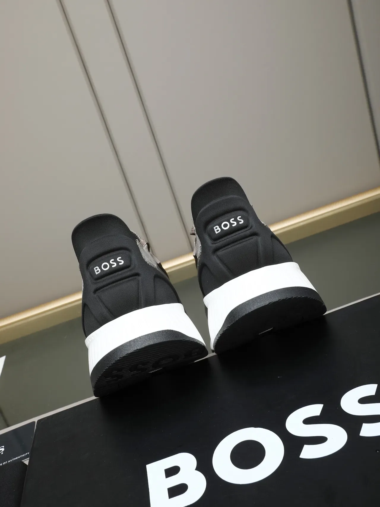 Hugo Boss Gray Black Knit Upper Layered Synthetic Overlays Sneakers 3