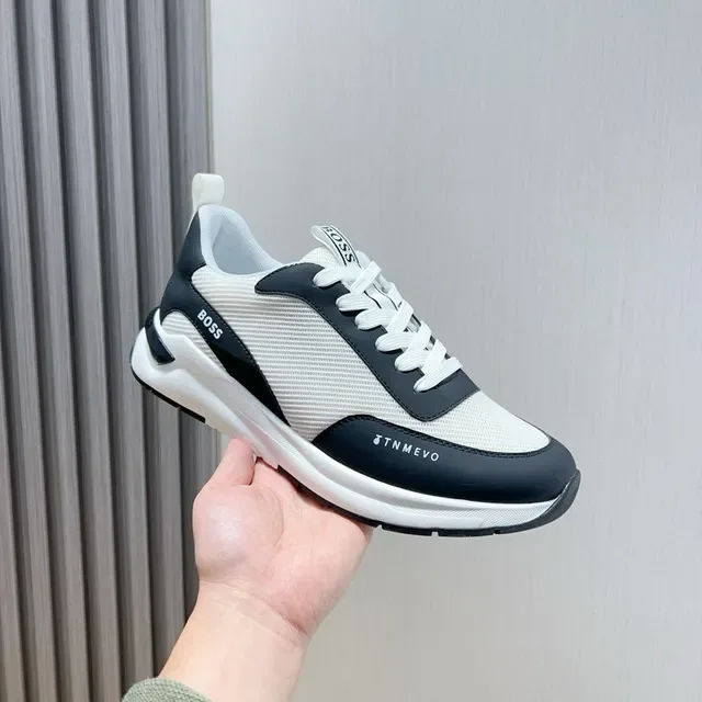 Hugo Boss Lifestyle sneakers blancs et noirs en maille et synthétique sur le dessus 3