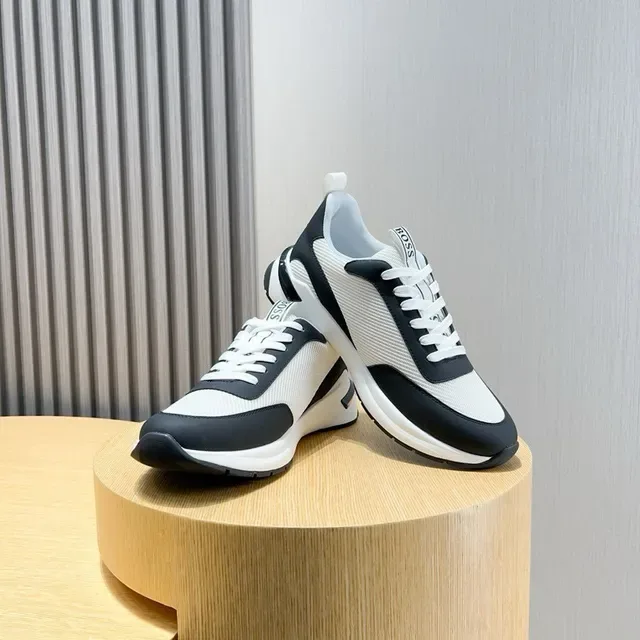 Hugo Boss Lifestyle sneakers blancs et noirs en maille et synthétique sur le dessus 4
