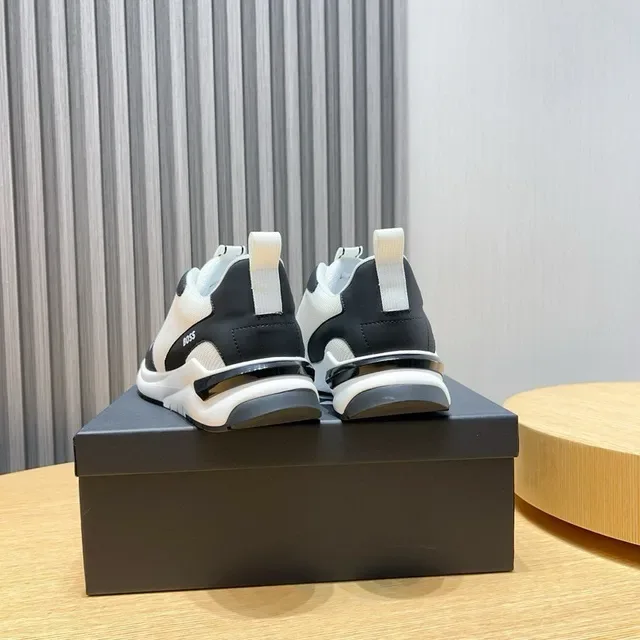 Hugo Boss Lifestyle sneakers blancs et noirs en maille et synthétique sur le dessus 5