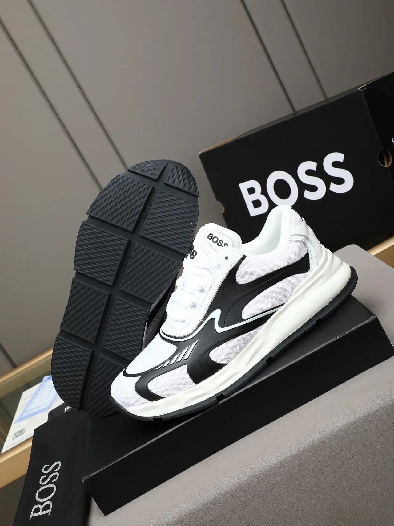 Hugo Boss Lifestyle Sneaker White Black Wave Overlay Sneakers 4
