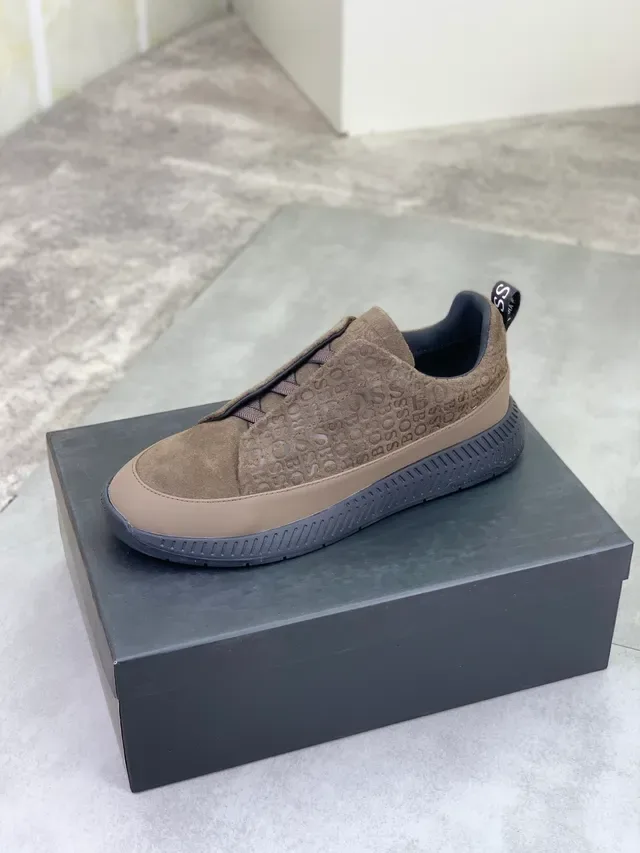Hugo Boss Tênis Lifestyle Slip-On de Camurça com Monograma-Embossed 5