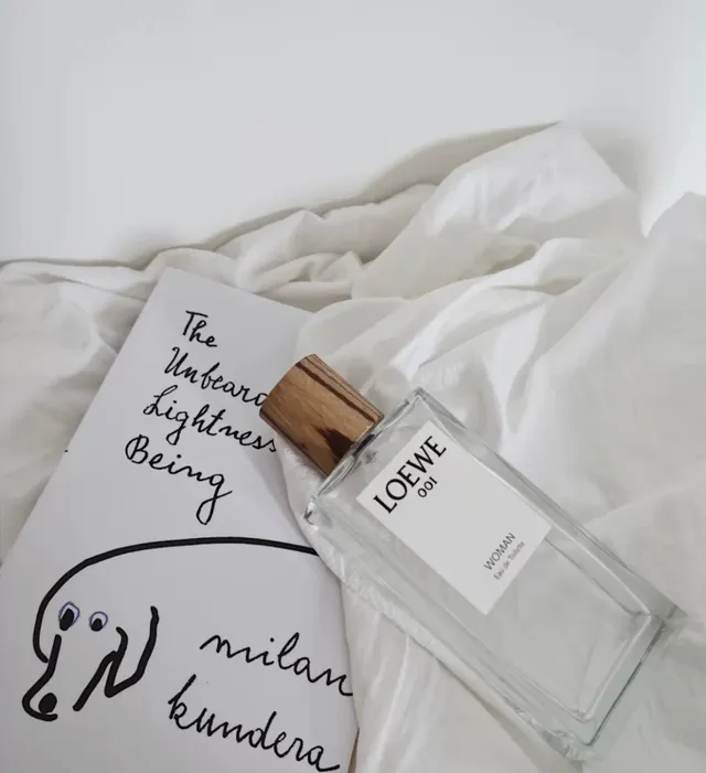 Loewe 001 Man Transparent Glass Bottle Perfume 5