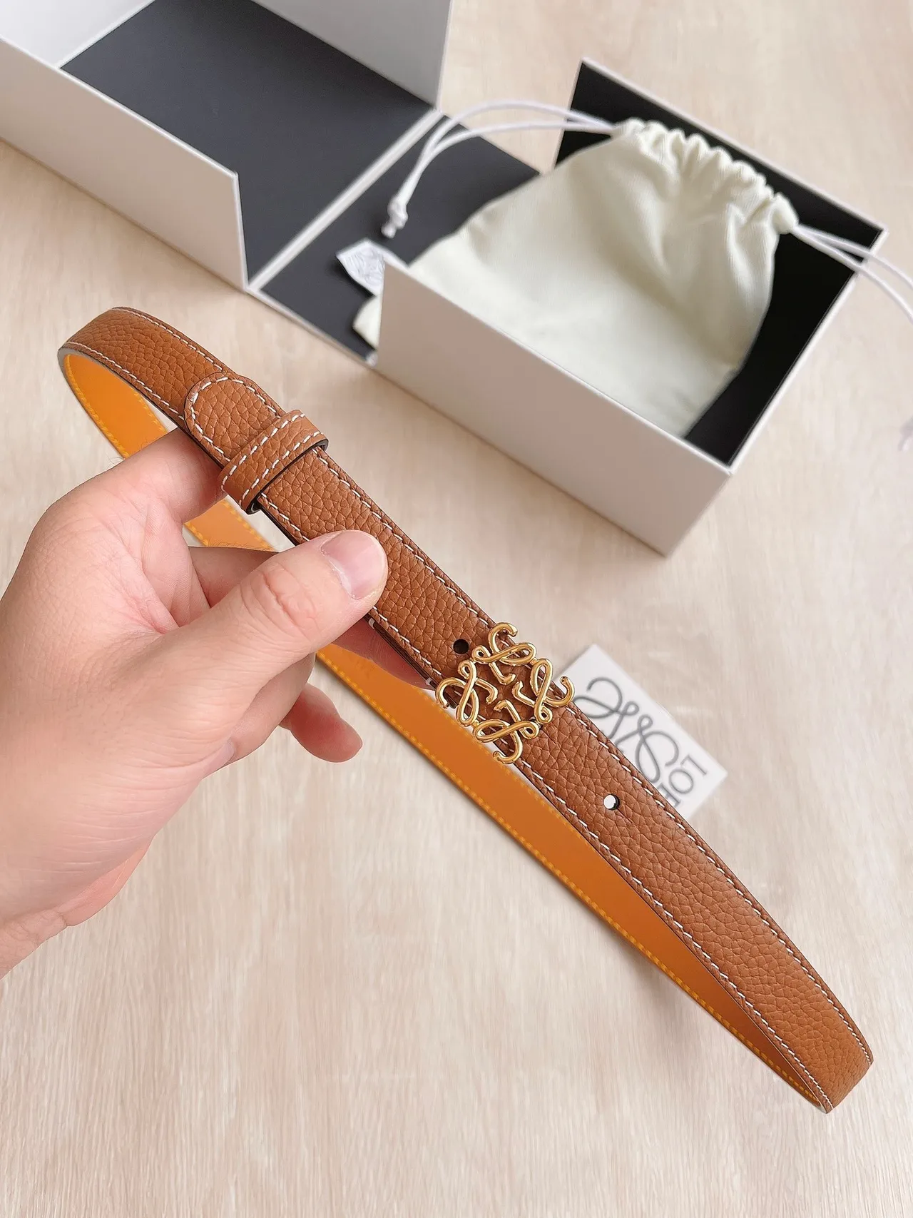 Loewe Anagram Belt Marron Or Boucle Texturée Ceinture Cuir 4