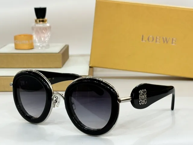 Loewe Anagram Black Burgundy Oversized Round Frame Dual-Tone Acetate Sunglasses 5