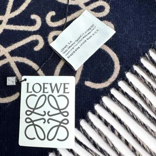 Loeve Monogram Intarsia Knit أزرق بحري وبيج كشمير وشاح