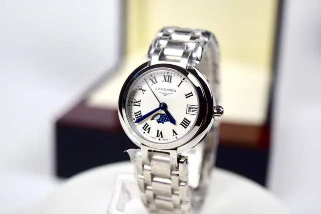 Longines Silver White Round Case Integrated Metal Bracelet Mechanical Watch 2