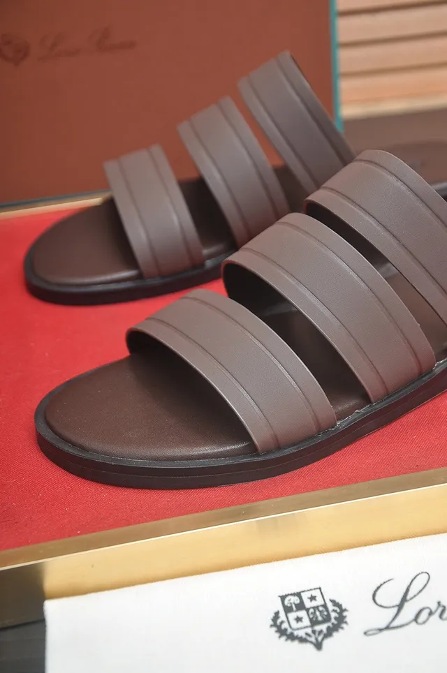 Loro Piana Zapatillas marrón de tres correas con suela moldeada 9