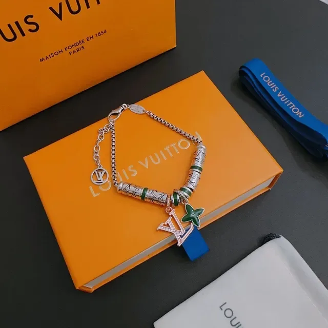 Louis Vuitton Beads Silver Green Chain-Link Beaded Bracelet 9