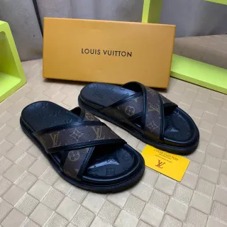Louis Vuitton काला भूरा क्रॉस स्ट्रैप मोनोग्राम कैनवास स्लिपर्स