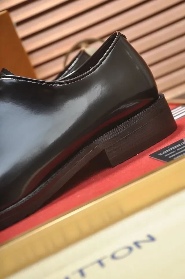 Louis Vuitton Sapatos Oxford Preto Brilhante Cap Toe 2