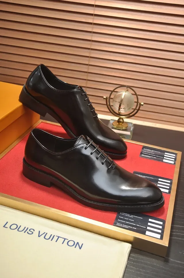 Louis Vuitton Sapatos Oxford Preto Brilhante Cap Toe 4