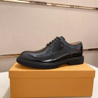 Louis Vuitton Black Glossy Leather Lug-Sole Oxford Shoes