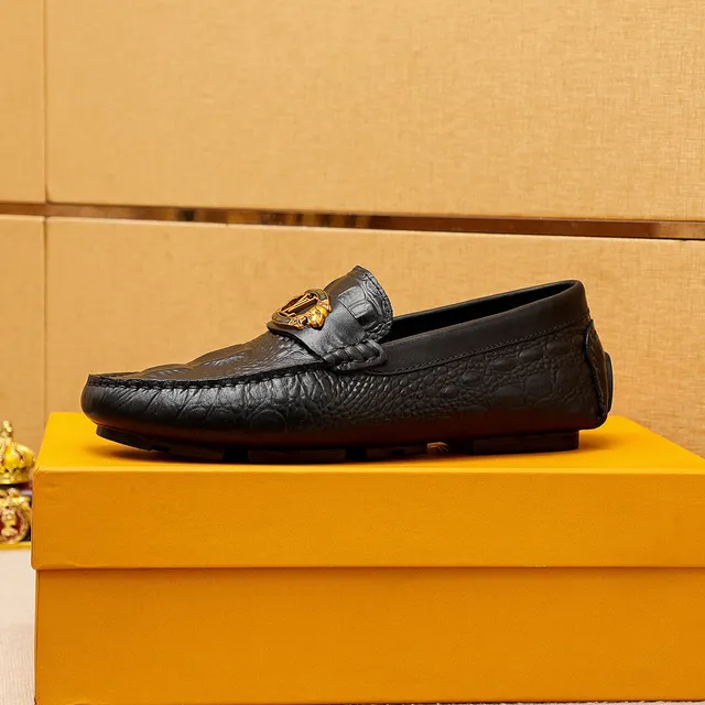 Louis Vuitton Black Gold Crocodile-Embossed Leather LV Medallion Buckle Loafer 6