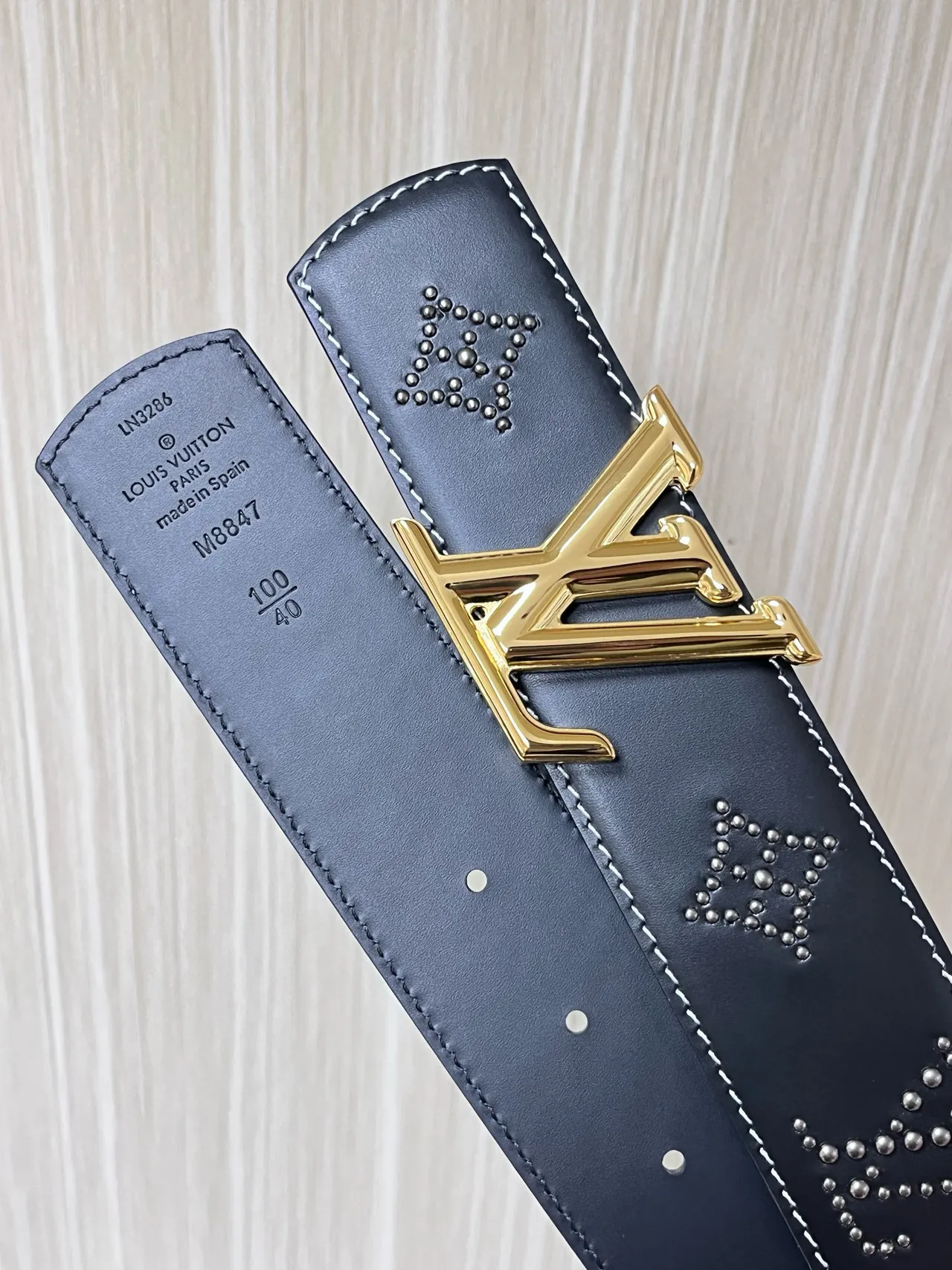 Louis Vuitton Black Gold Monogram Buckle Smooth Leather Belt 5