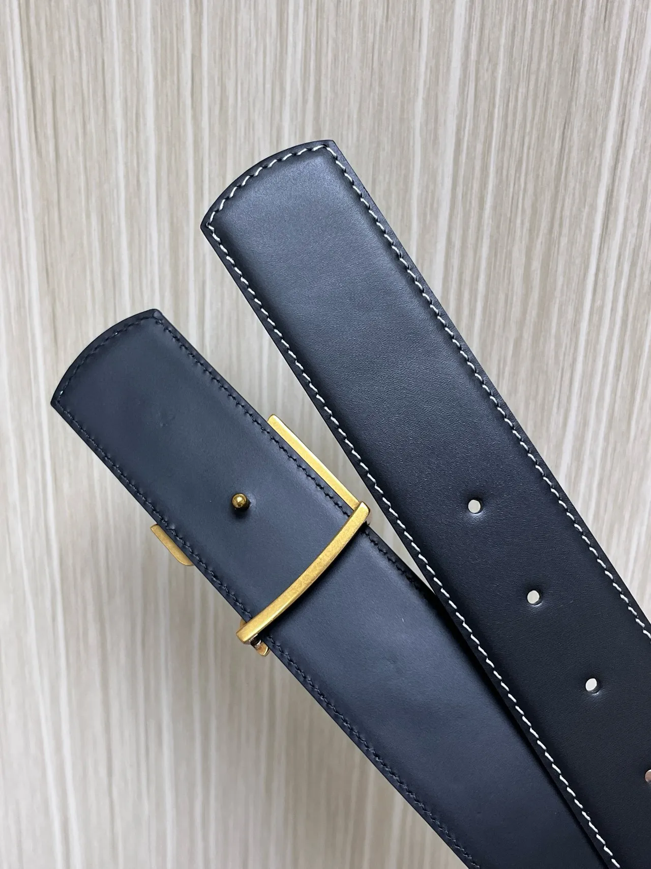 Louis Vuitton Black Gold Monogram Buckle Smooth Leather Belt 20