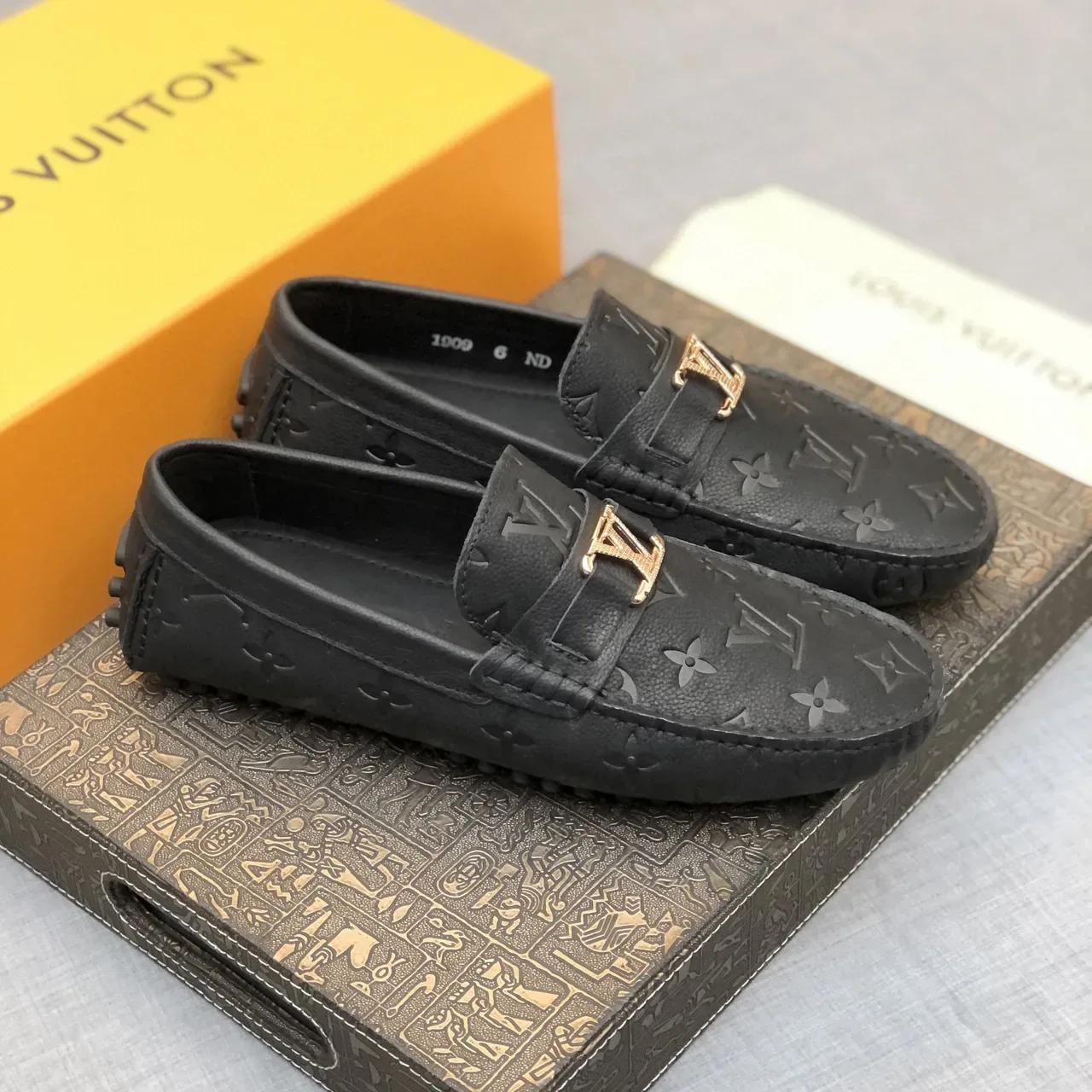 Louis Vuitton Black Gold Monogram-Embossed Leather Buckle Strap Loafer 9