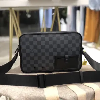 Louis Vuitton Black Gray Damier Graphite Monogram Canvas Rectangular Structured Silhouette Messenger Bag