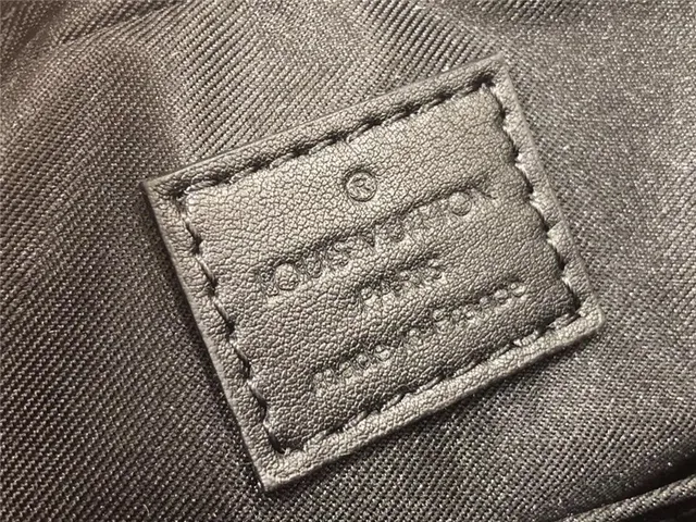Louis Vuitton Black Gray Damier Graphite Monogram Canvas Rectangular Structured Silhouette Messenger Bag 10