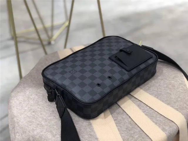 Louis Vuitton Black Gray Damier Graphite Monogram Canvas Rectangular Structured Silhouette Messenger Bag 15