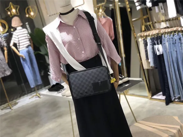 Louis Vuitton Black Gray Damier Graphite Monogram Canvas Rectangular Structured Silhouette Messenger Bag 17