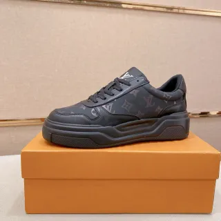 Louis Vuitton Sneakers Lifestyle con Suela Chunky Negro Monograma Impreso