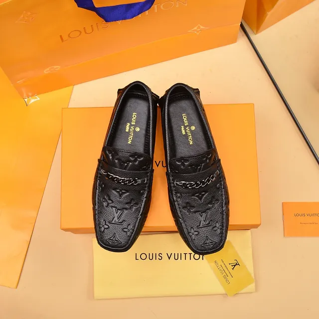 Louis Vuitton Black Silver Embossed Monogram Leather Chain Accent Loafer 9