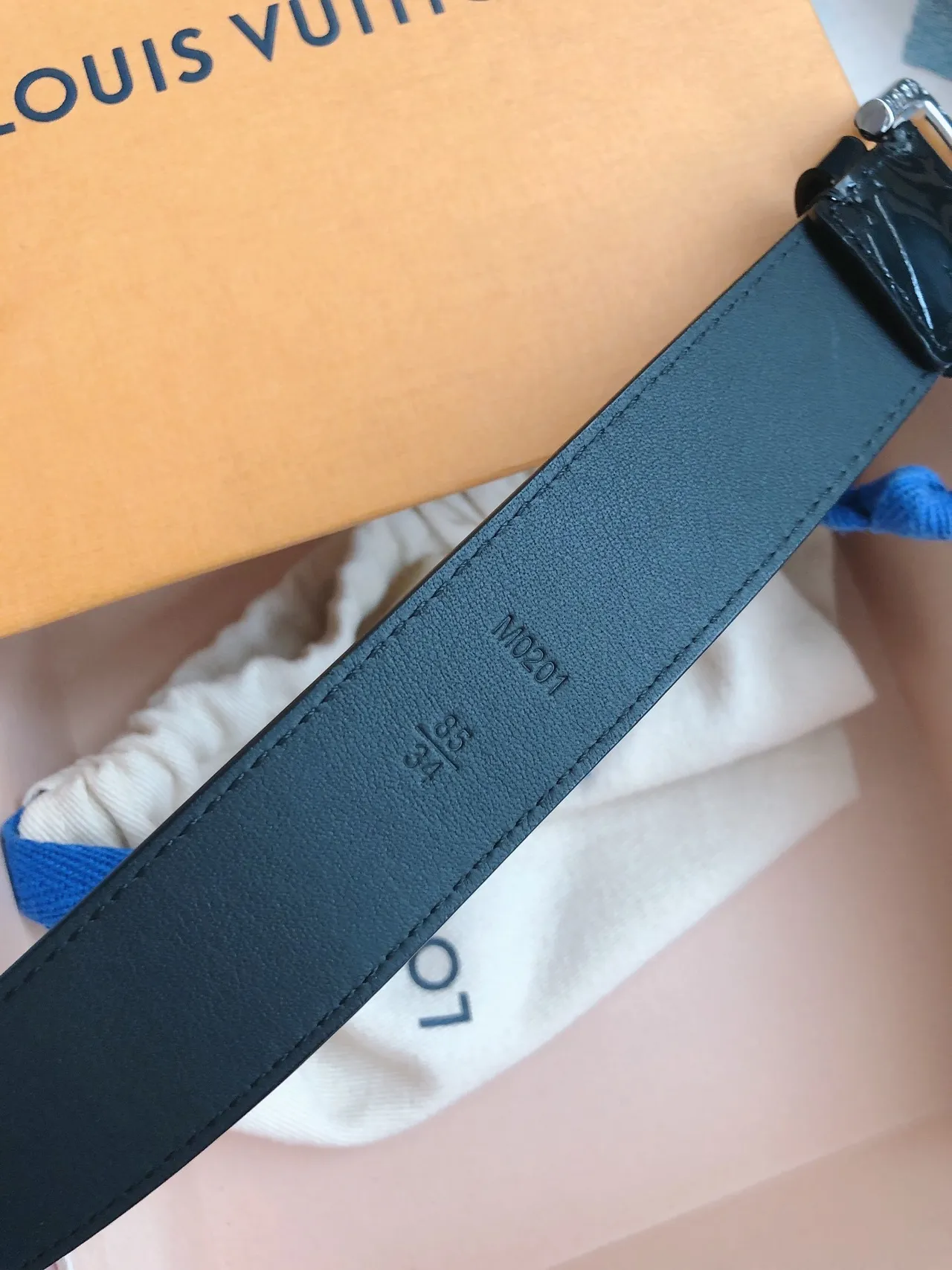 Louis Vuitton Black Silver Glossy Patent Embossed Monogram Leather Belt 4