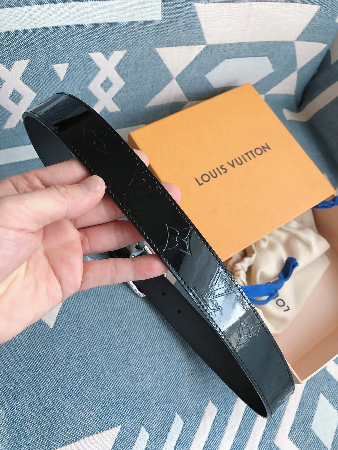 Louis Vuitton Black Silver Glossy Patent Embossed Monogram Leather Belt 5