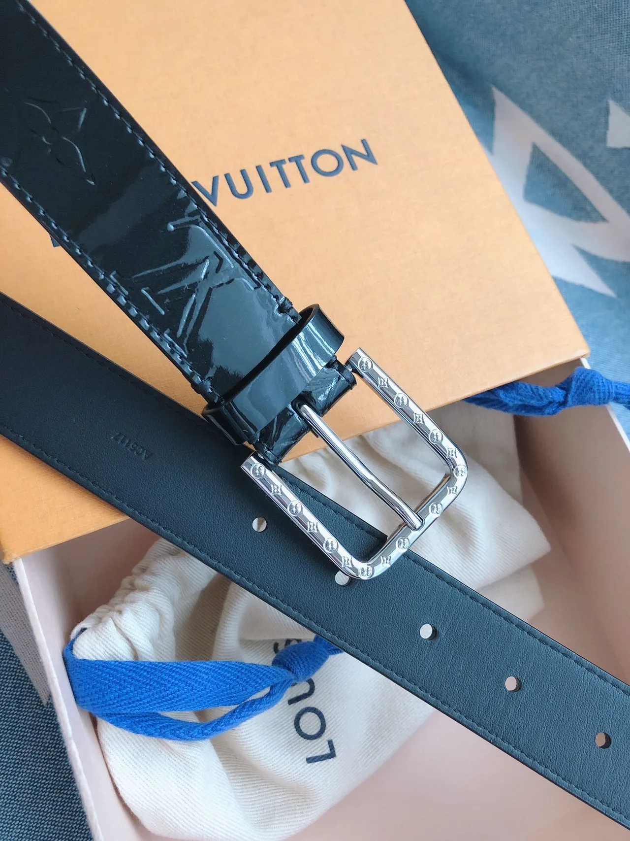 Louis Vuitton Black Silver Glossy Patent Embossed Monogram Leather Belt 6