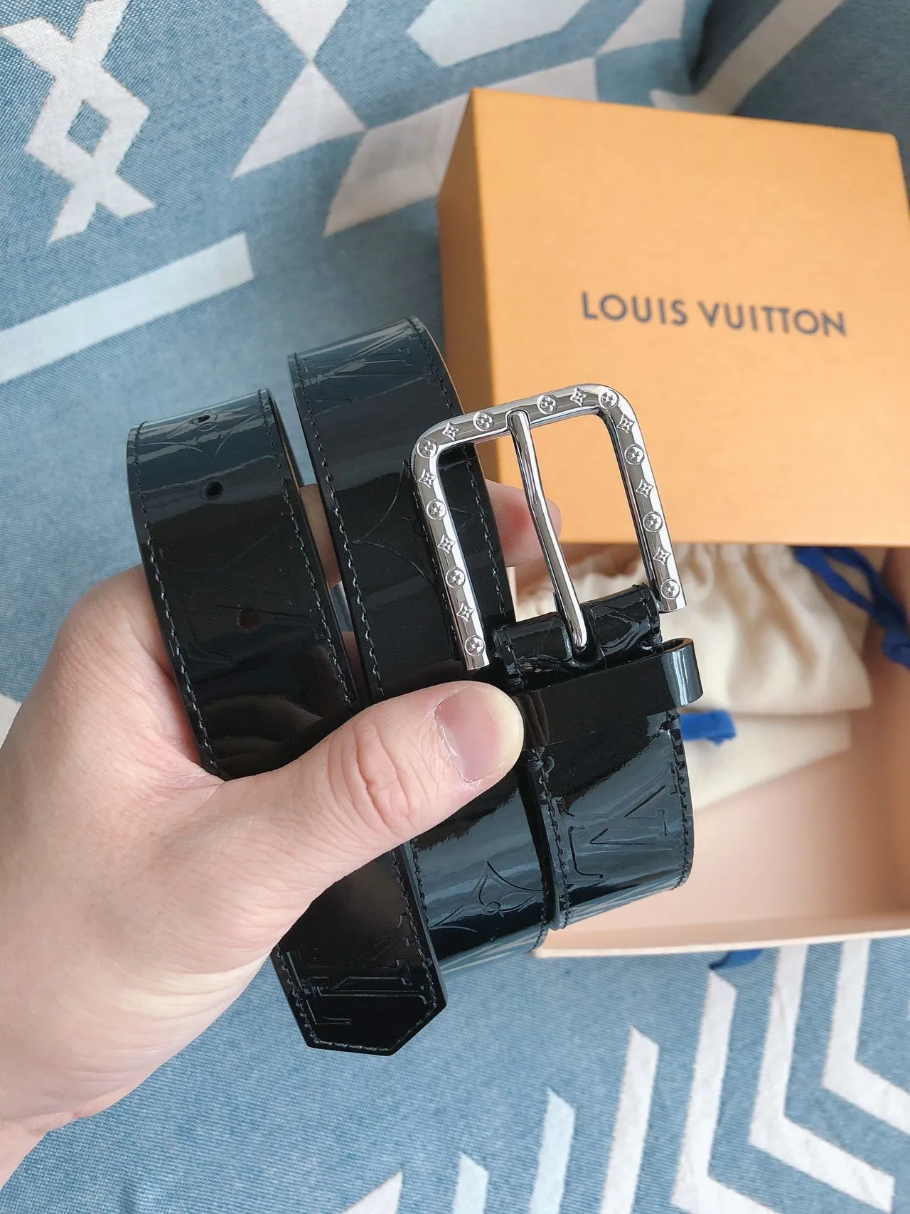 Louis Vuitton Black Silver Glossy Patent Embossed Monogram Leather Belt 8
