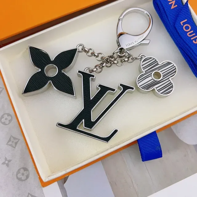 Louis Vuitton Black Silver Metal Chain Enamel Charms Bracelet 7