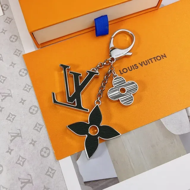 Louis Vuitton Black Silver Metal Chain Enamel Charms Bracelet 8