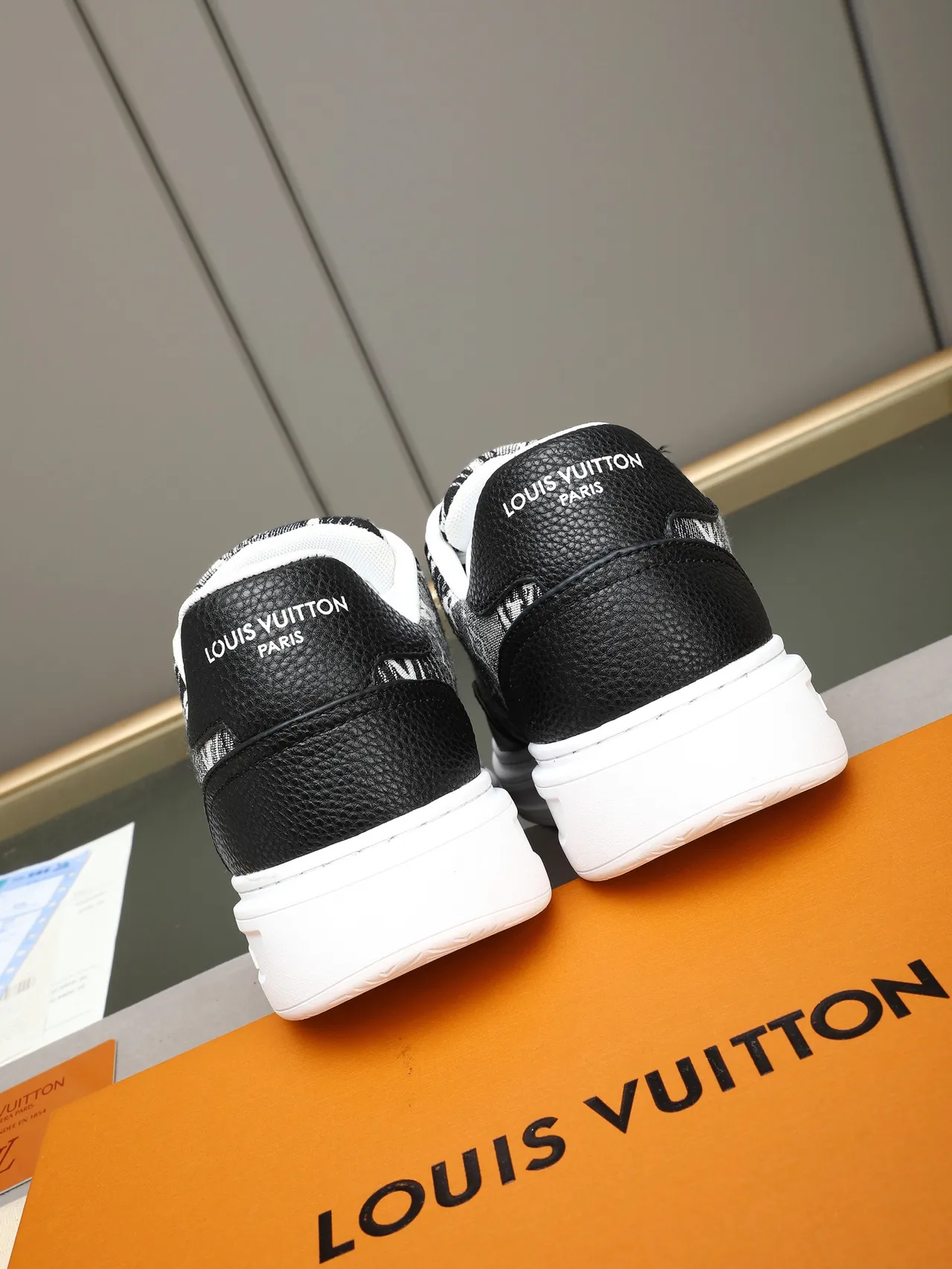 Louis Vuitton Black White Monogrammed Textile Pebbled Leather Panels Lifestyle Sneakers 4