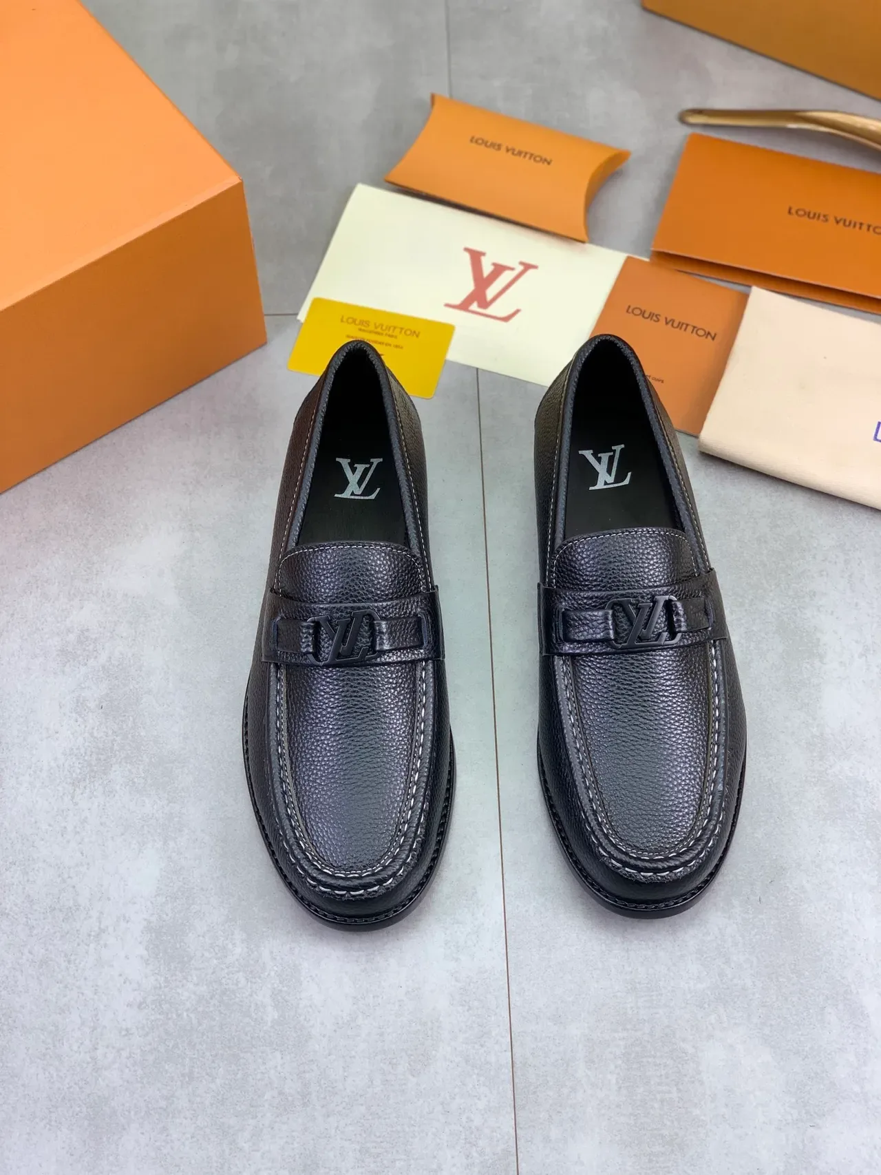 Louis Vuitton Black White Pebbled Leather LV Buckle Strap Loafer 4