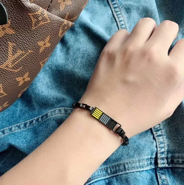Louis Vuitton Black Yellow Metal Link Chain Rectangular Plaque Center Bracelet 9