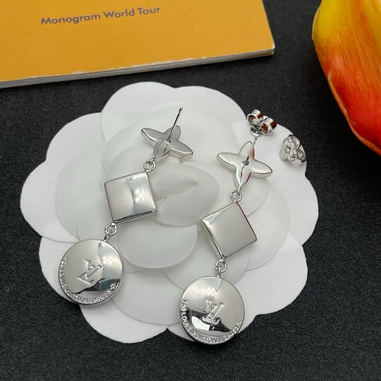 Louis Vuitton Blossom Floral Drop Earrings 3