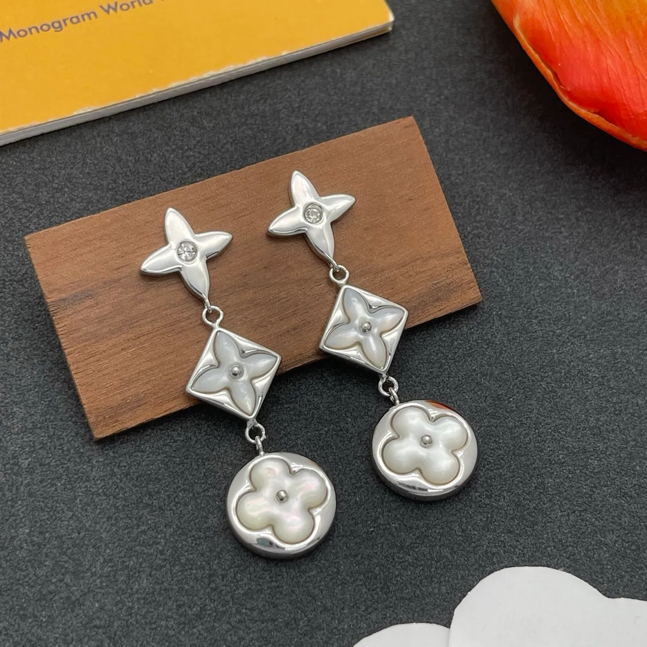Louis Vuitton Blossom Floral Drop Earrings 8