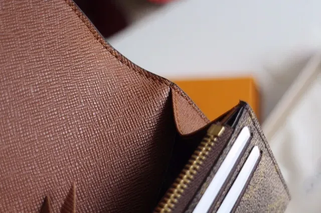 Louis Vuitton Damier Azur bege cinza xadrez tela rosa botão de pressão longo carteira 18