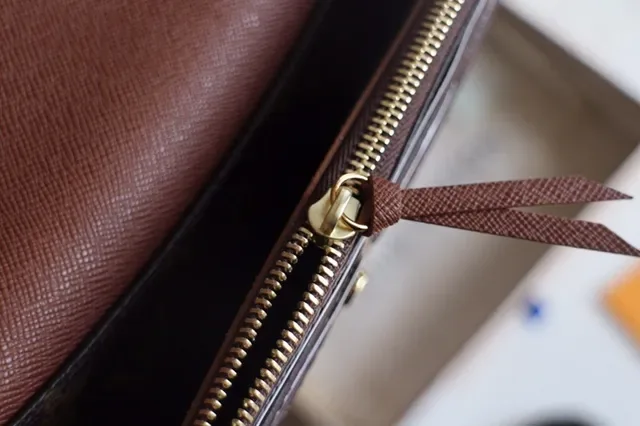 Louis Vuitton Damier Azur bege cinza xadrez tela rosa botão de pressão longo carteira 19