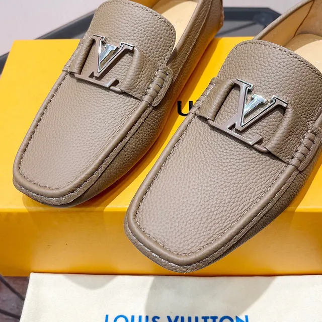 Louis Vuitton Driver Loafer Beige Pebbled Leather Loafers 6