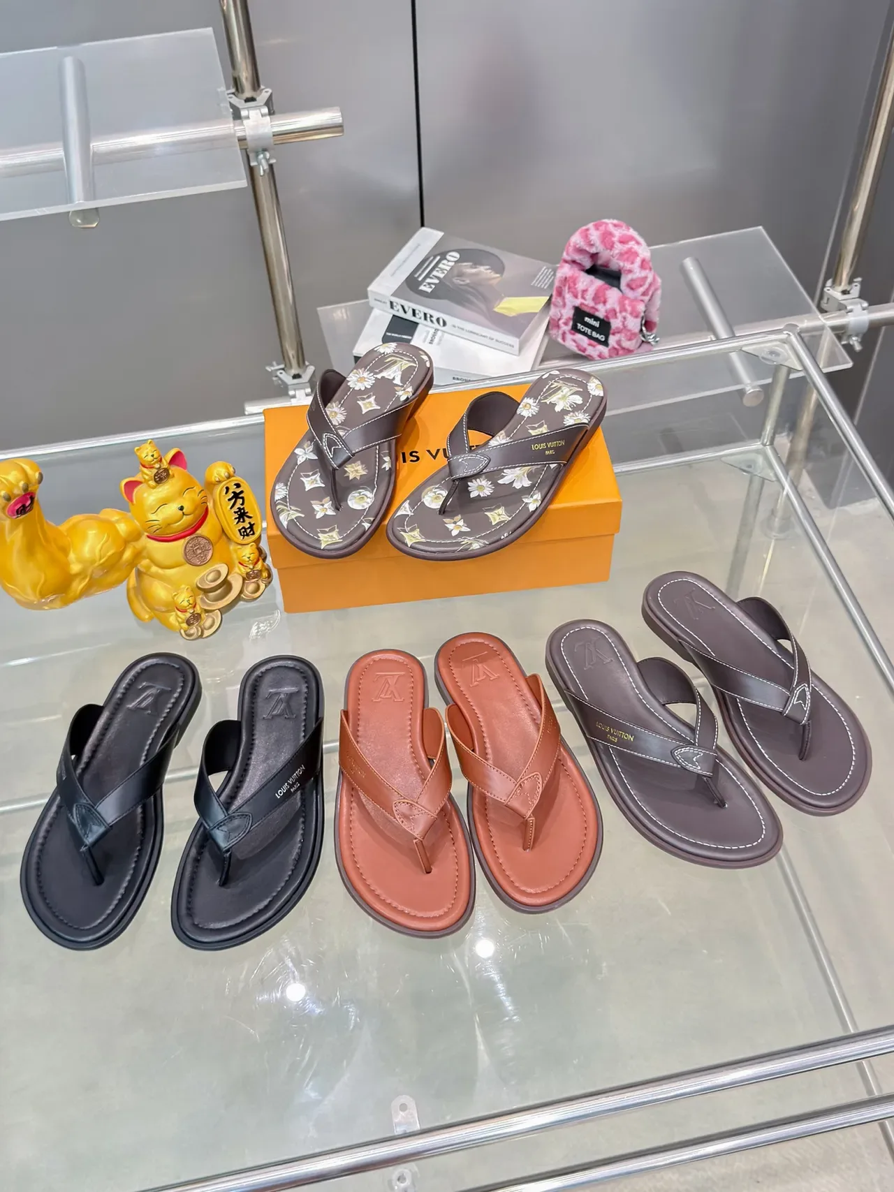 Louis Vuitton Sandales Flip Flop Marron Multicolore Cuir Borde Cousu 1