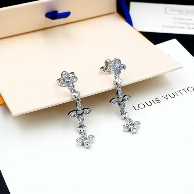 Louis Vuitton Floral Quatrefoil Crystal Dangling Earrings 4