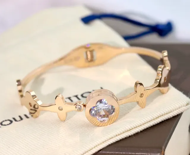 Louis Vuitton Flower Motif Gold-Tone Crystal Bracelet 9