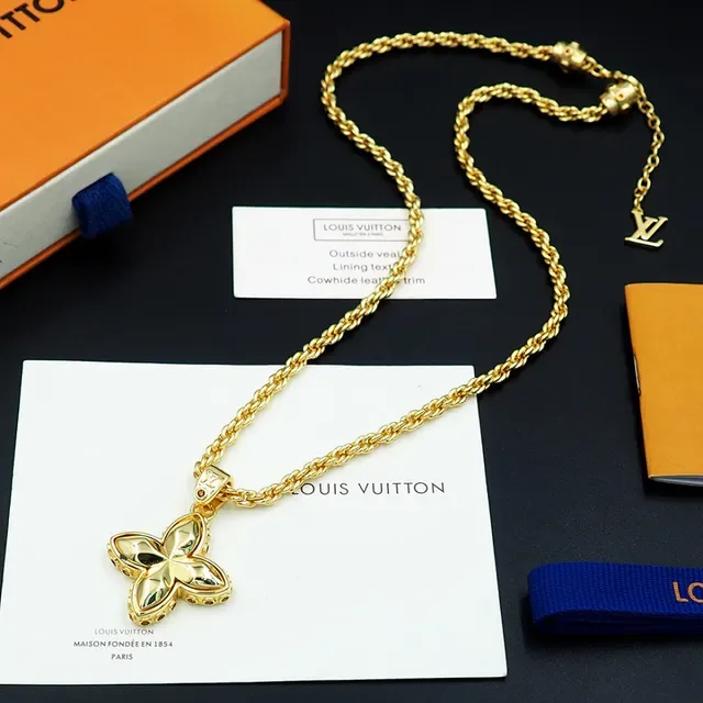 Louis Vuitton Flower Quatrefoil Gem-Accented Silver Necklace 8
