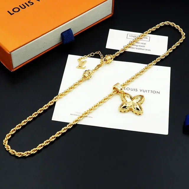 Louis Vuitton Flower Quatrefoil Gem-Accented Silver Necklace 10