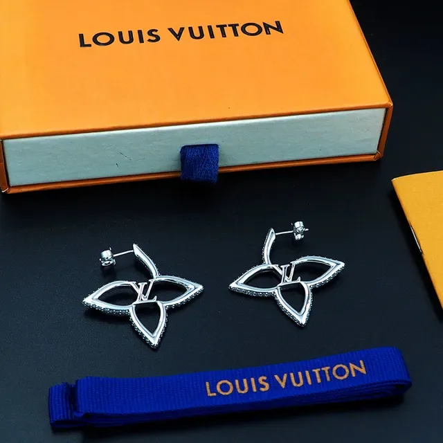 Louis Vuitton Flower Silver Gold Openwork Leaf Silhouette Pavé-Set Edges Earrings 11