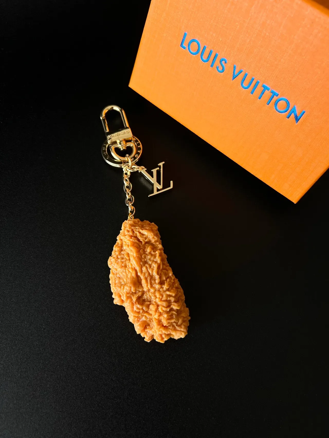 Louis Vuitton Gold Beige Hardware Fried-Chicken-Shaped Pendant Bracelet 3