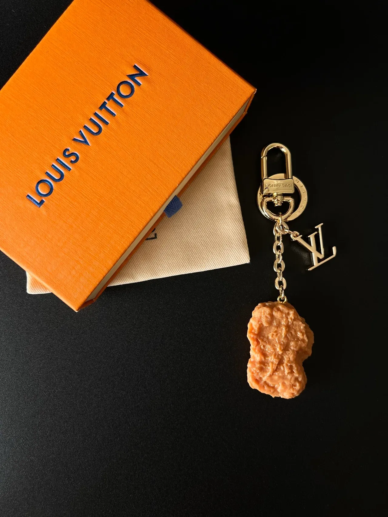 Louis Vuitton Gold Beige Hardware Fried-Chicken-Shaped Pendant Bracelet 5
