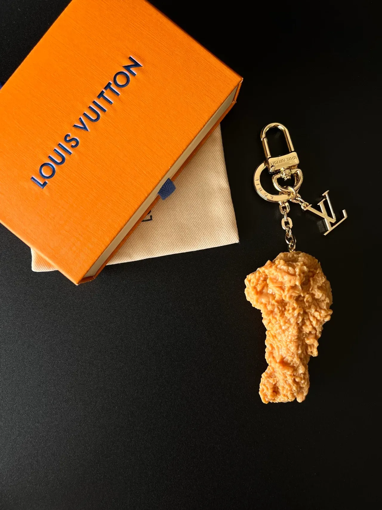 Louis Vuitton Gold Beige Hardware Fried-Chicken-Shaped Pendant Bracelet 7